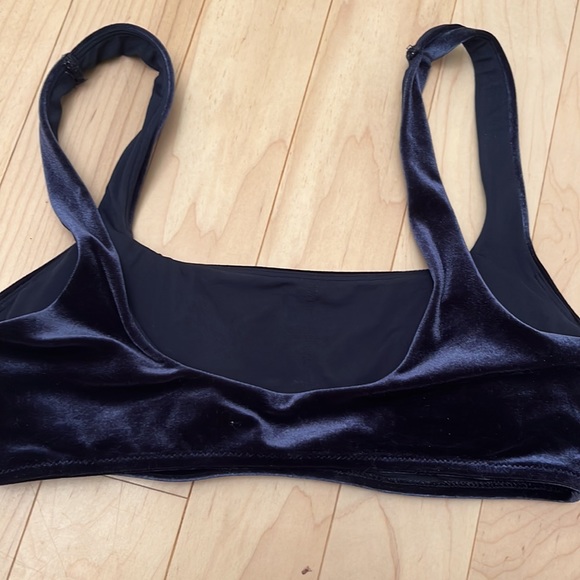 Aerie crushed velvet bikini top - Picture 3 of 3